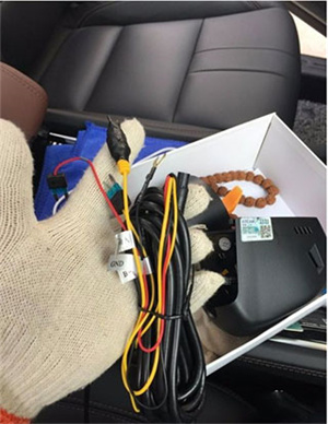 安装fitcam智看隐藏式行车记录仪教程2